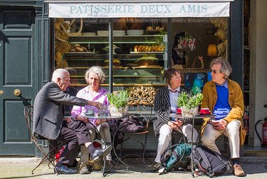 People sitting at a cafe